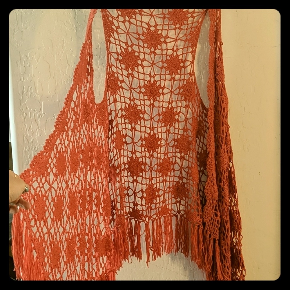 Full Tilt sleeveless kimono